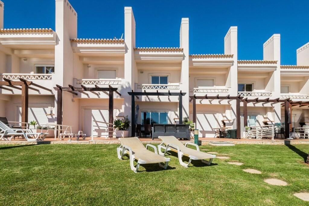 Fantastic Townhouse With Pool And Sea Views Villa Albufeira Exteriör bild
