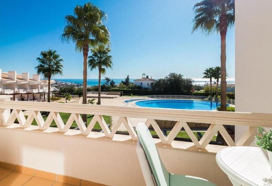 Fantastic Townhouse With Pool And Sea Views Villa Albufeira Exteriör bild