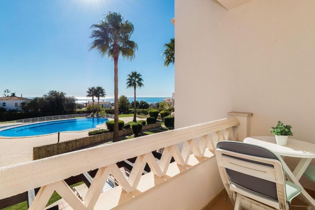 Fantastic Townhouse With Pool And Sea Views Villa Albufeira Exteriör bild